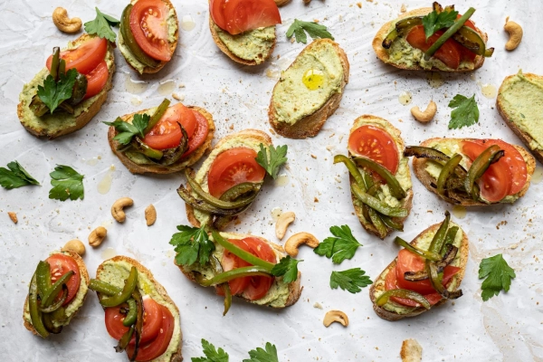 blog/2020/04/tartines-a-la-creme-de-cajou-et-legumes-dete-1.jpg