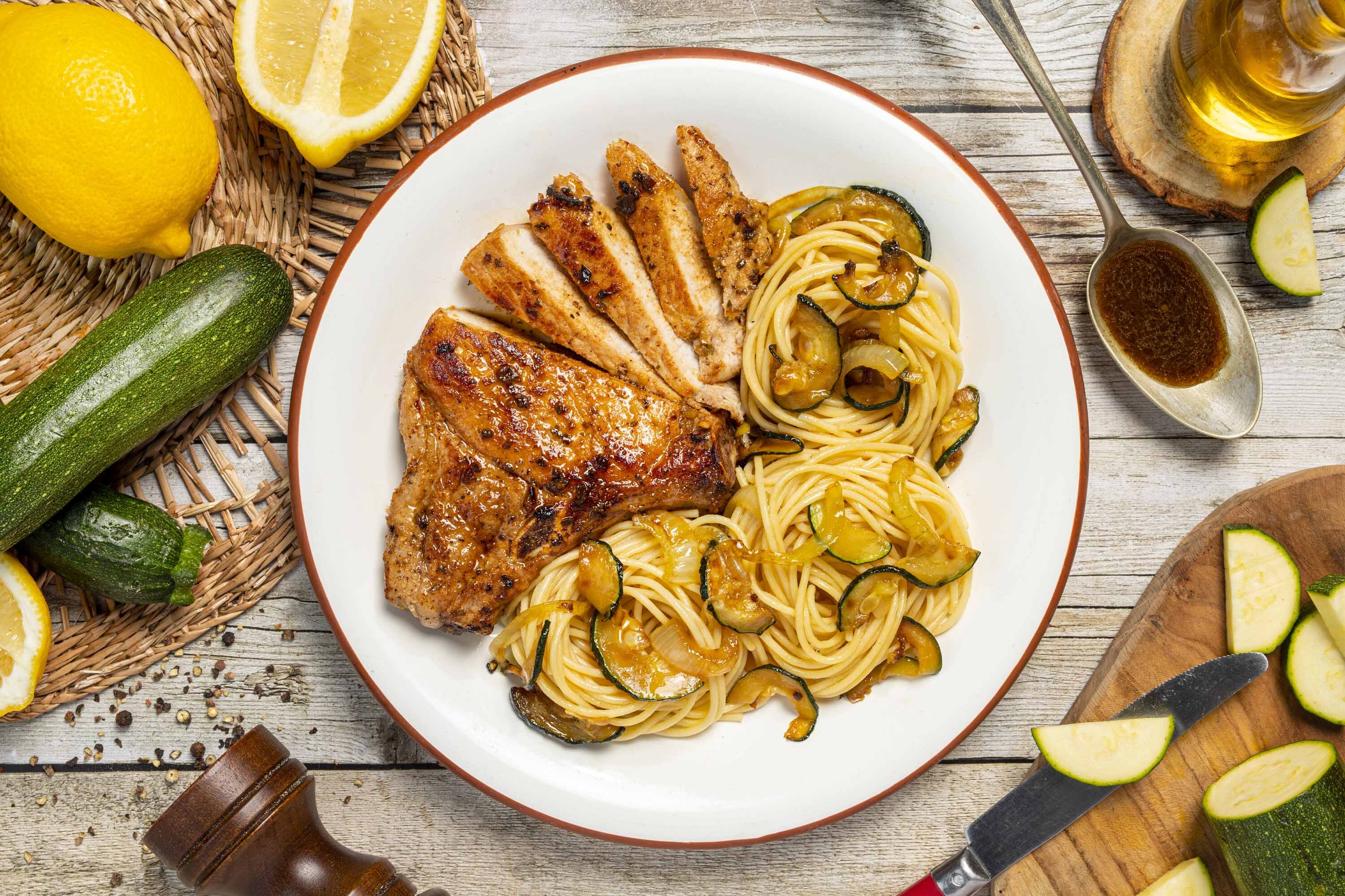 Côtes de porc à l'italienne et spaghetti