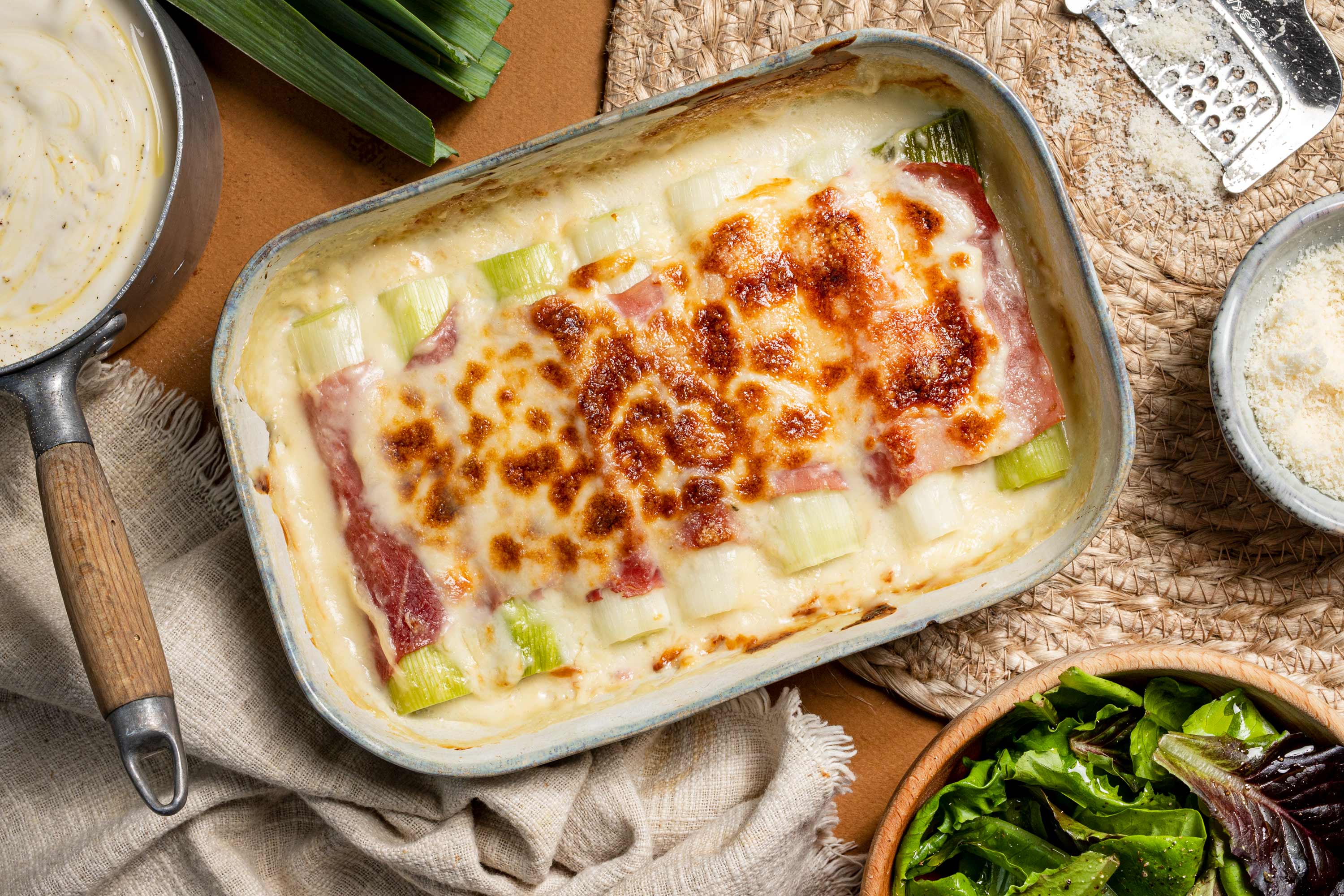 Gratin de poireaux au jambon et parmesan