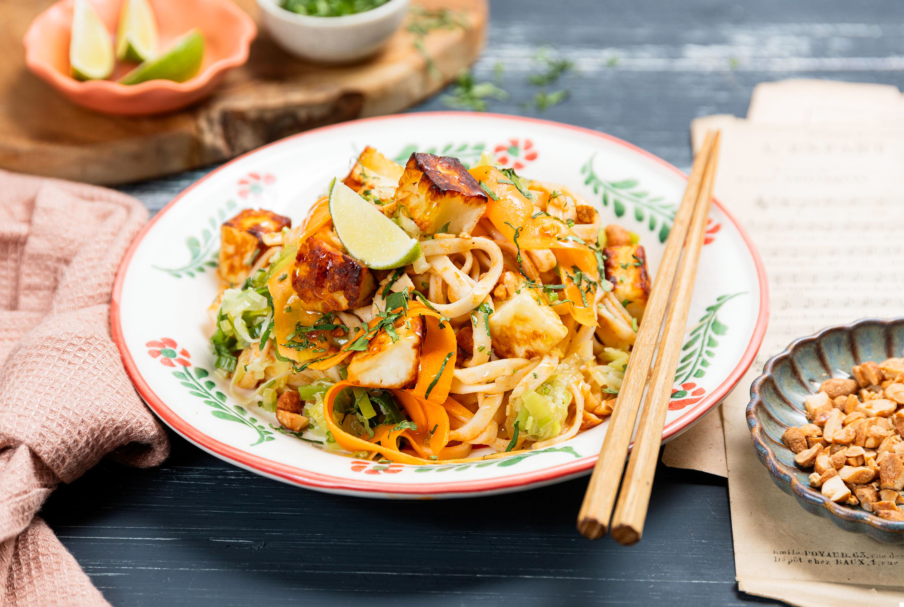 Pad thai halloumi nouilles sautees aux légumes