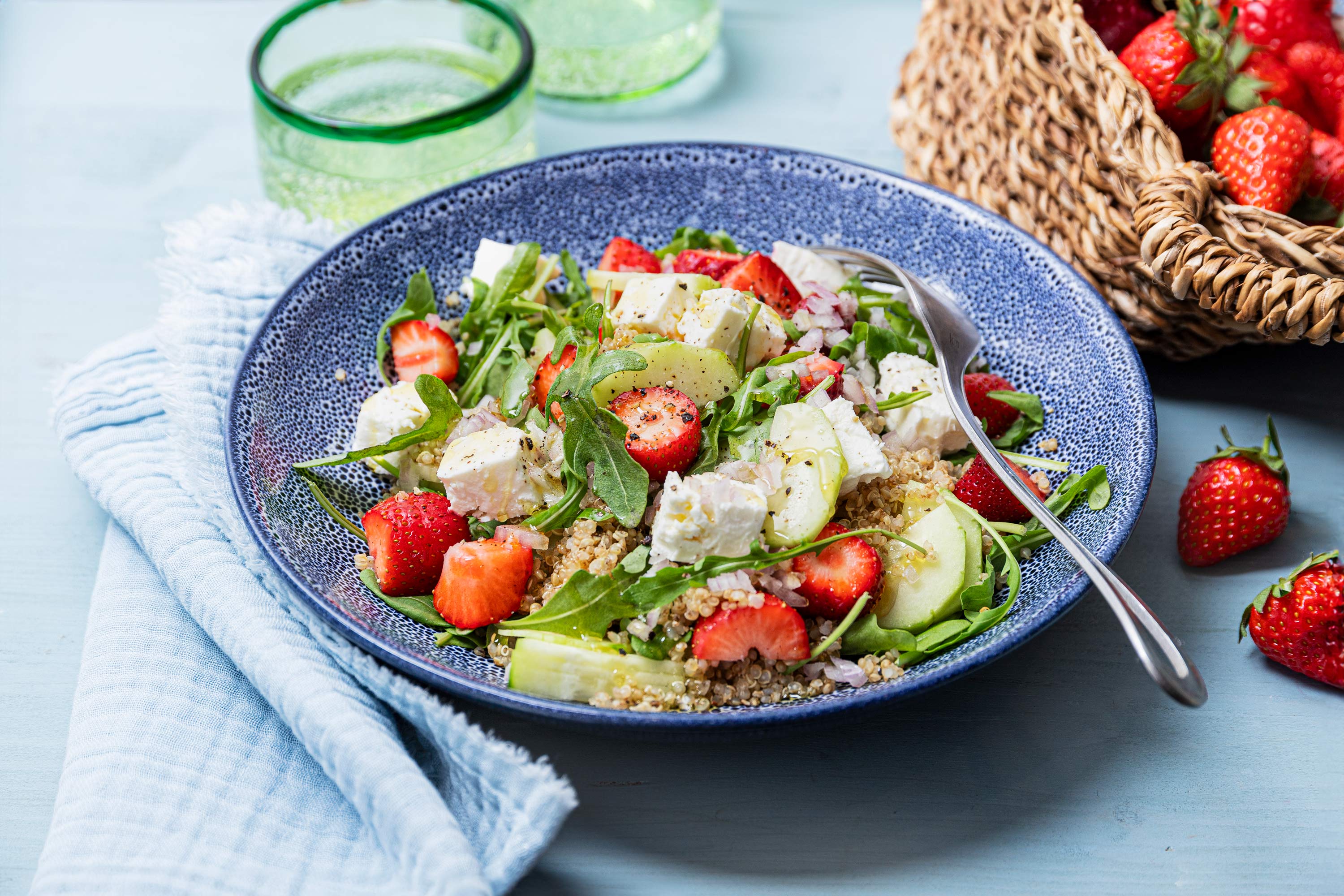 Salade de quinoa a la fraise feta et roquette fiche